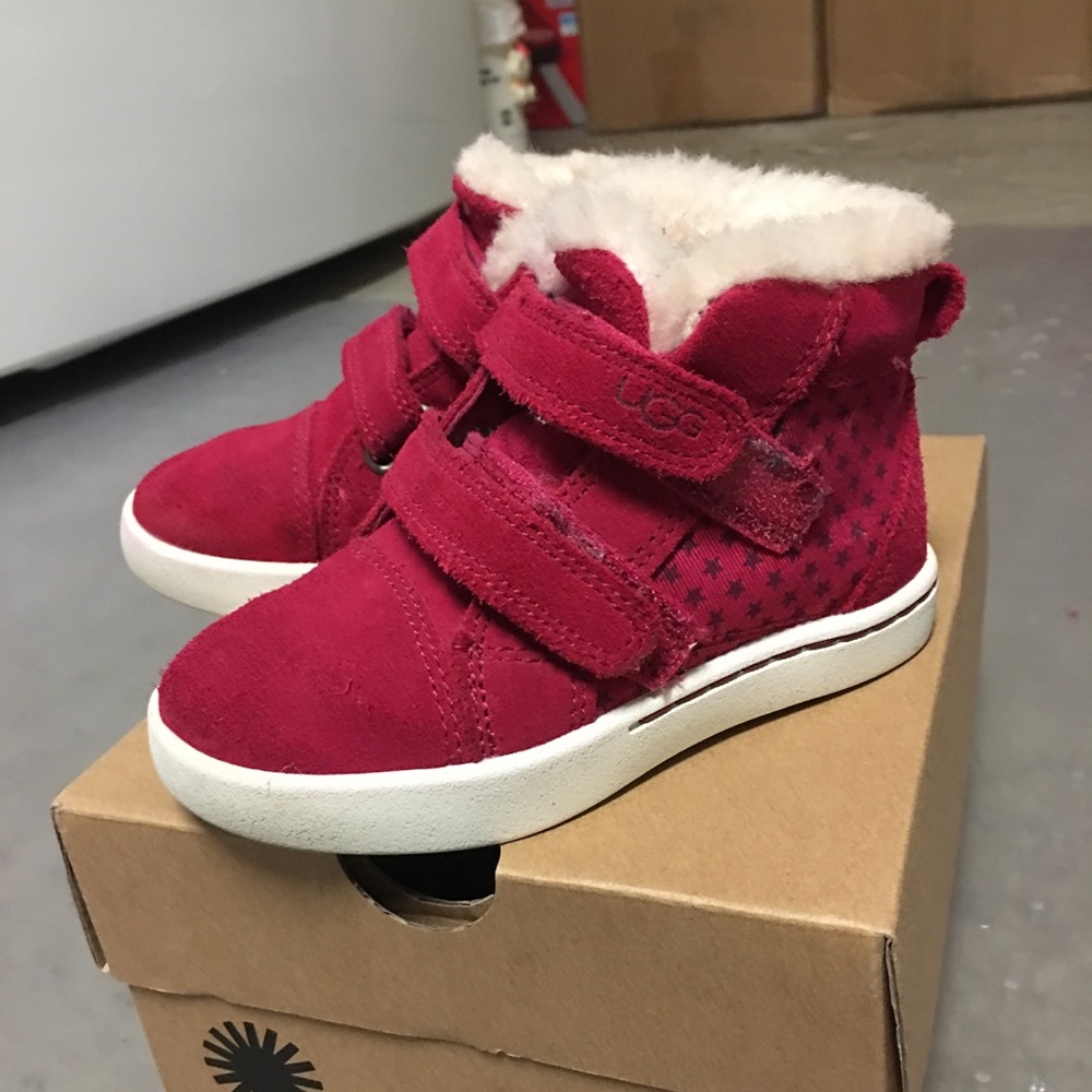 Ugg Rennon Toddler’s Boots